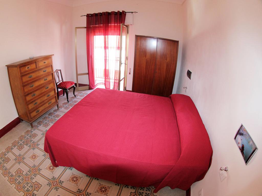 Apartamento La Melagrana Castellammare del Golfo Habitación foto